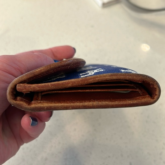 Dooney & Bourke University of Kentucky wallet - Picture 5 of 5